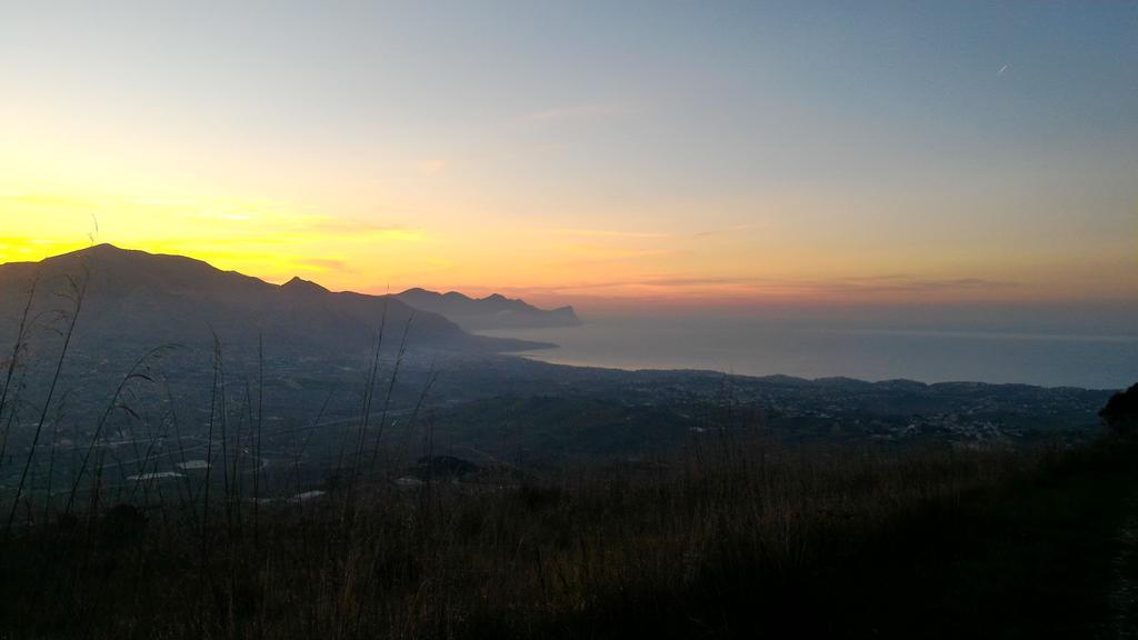 Ostello Cielo D'Alcamo Bagian luar foto