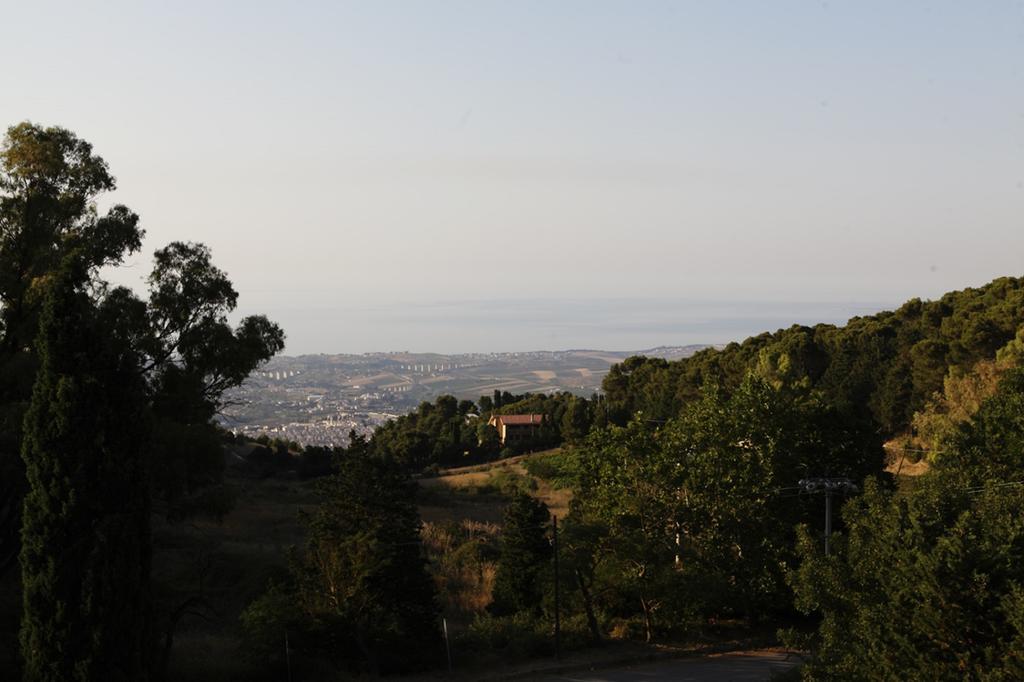 Ostello Cielo D'Alcamo Bagian luar foto